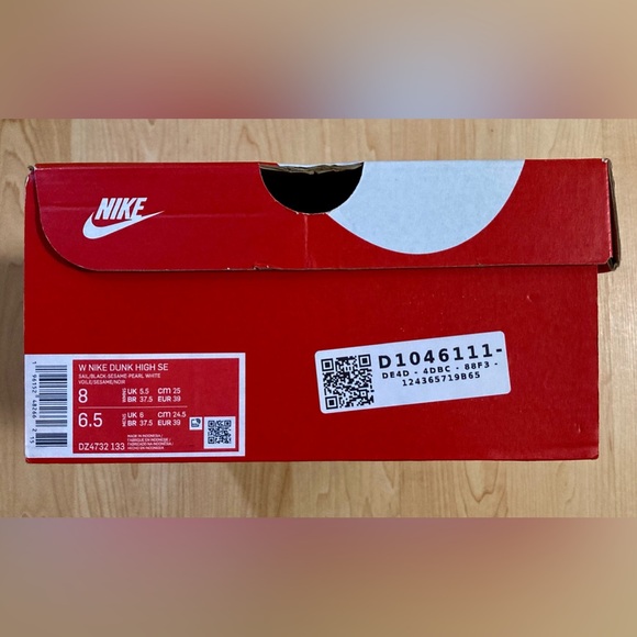 Nike Dunk High Retro Vintage Panda - size 8 - Picture 7 of 7